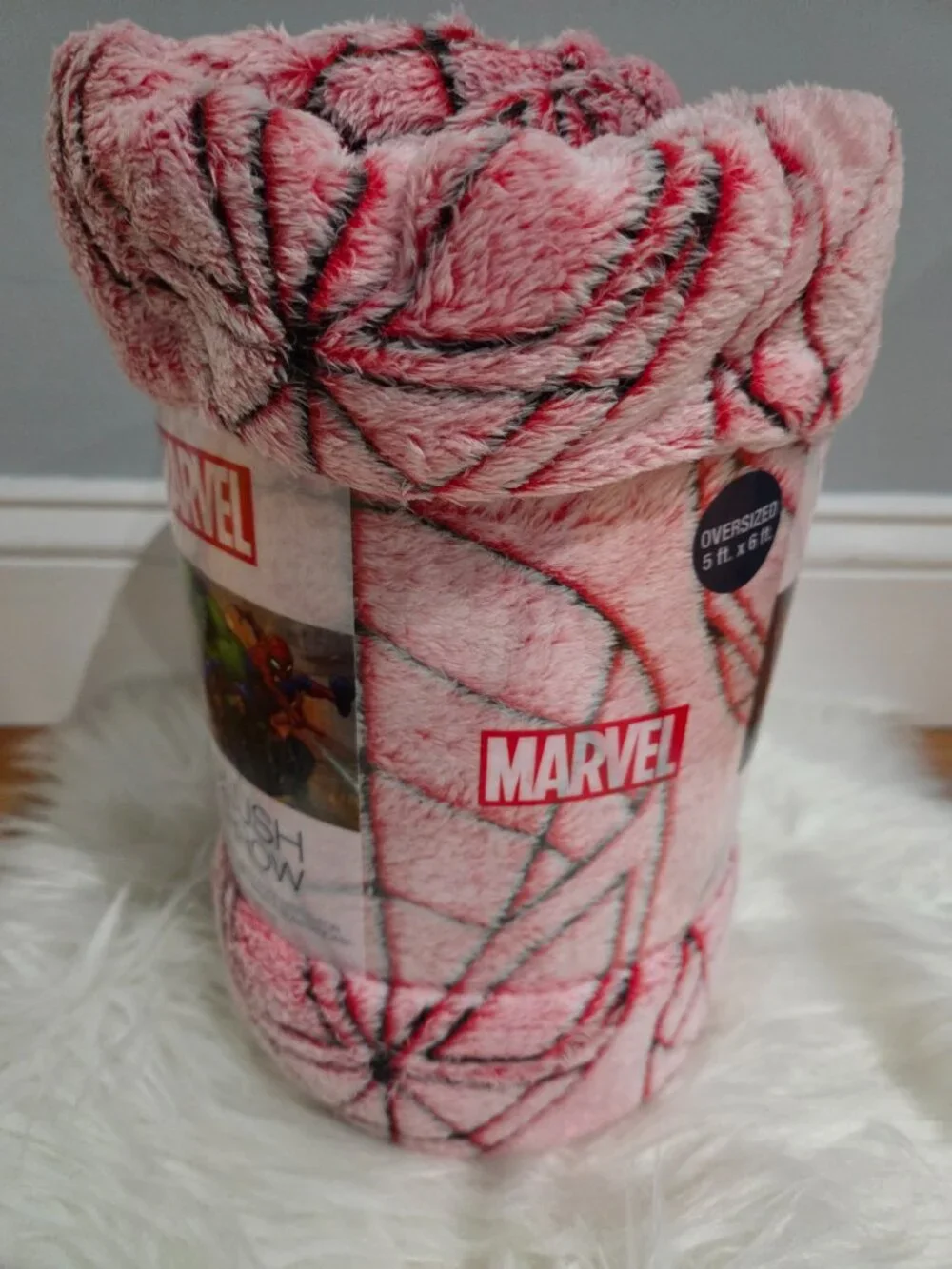Marvel Spiderman Plush Throw Blanket
